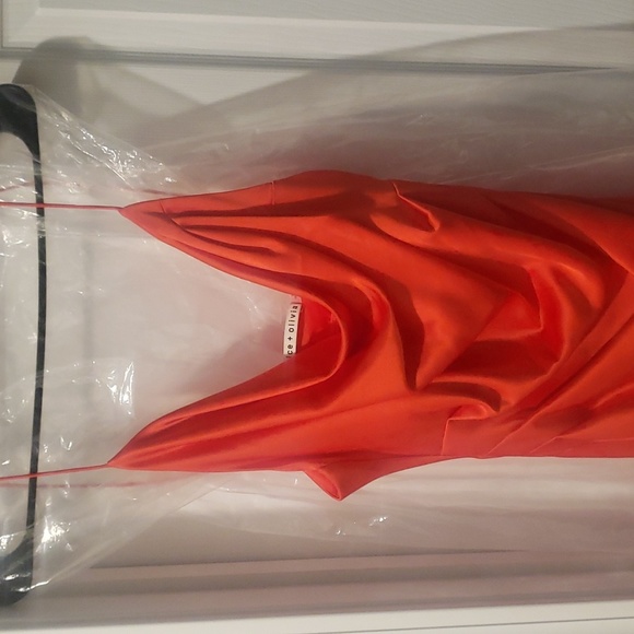NWOT Alice and Olivia Red Chili Pepper Silk Slit Dress - Picture 4 of 11